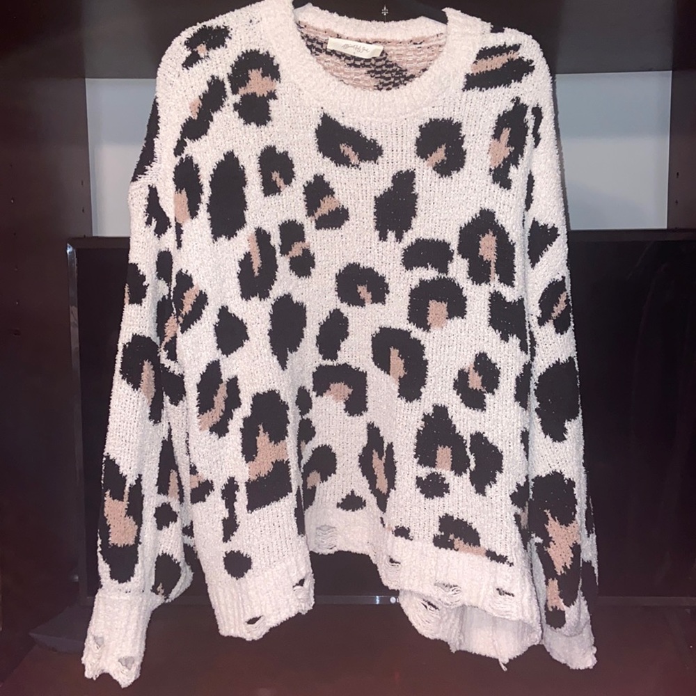 Animal print sweater. Altar’d State. Size B
